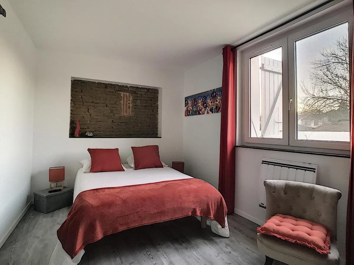 La Ferme De Pham Bed & Breakfast Belberaud France